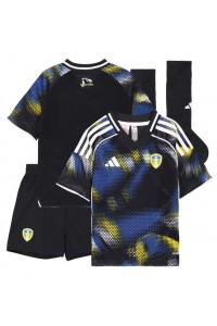 Fotbalové Dres Leeds United Dětské Třetí Oblečení 2025-26 Krátký Rukáv (+ trenýrky)